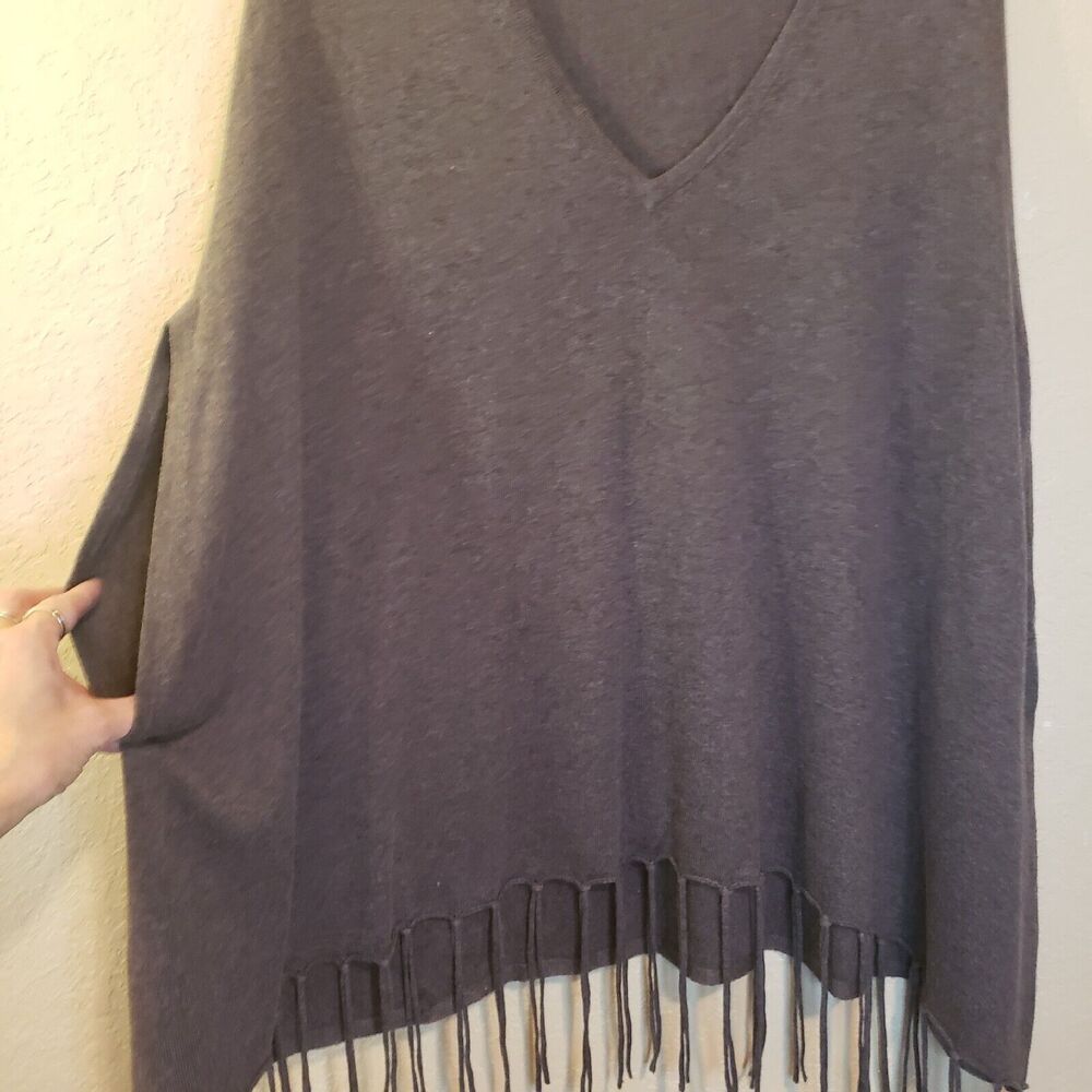 Michael Kors Womens V-Neck Gray Wrap Poncho Shawl PS Petite Small Tassels - Picture 2 of 8